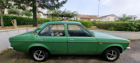 Opel - Kadett C 4-door - 1979