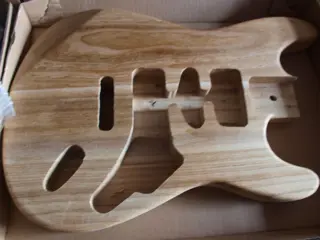 Bouwpakket - stratocaster-model, compleet in elkaar te zetten, ongelakt - Elektrische gitaar