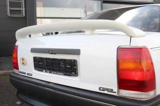 Opel - Omega 2.0 GL - NO RESERVE - 1991