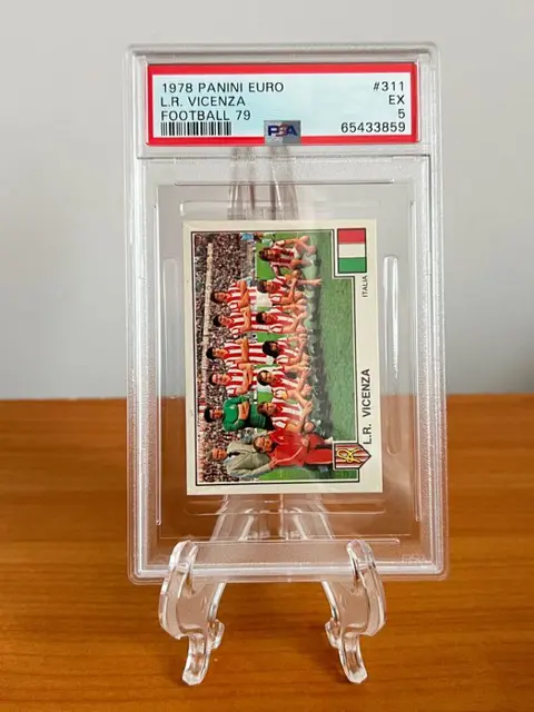 1978/79 Panini Euro Football 79 - #311 - L.R. Vicenza (including Paolo Rossi) - PSA 5