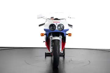 Honda - VFR 750 R - RC30 - 1991
