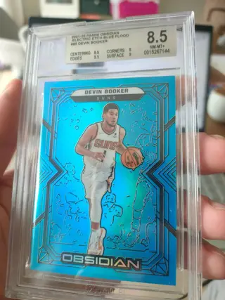 2021/22 Panini Obsidian #85 Devin Booker - Electric Etch Blue Flood SSP (Rare) - BGS 8.5