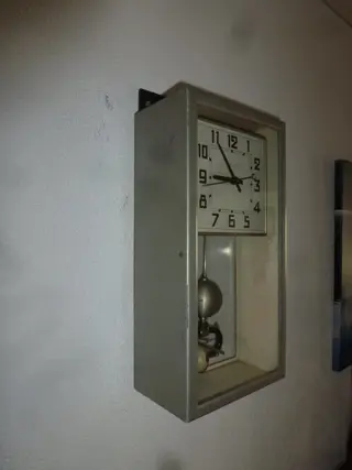 Wandklok - Brillie - Glas en metaal - Midden 20e eeuw