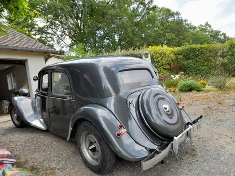 Citroën - traction malle plate 11B - 1952