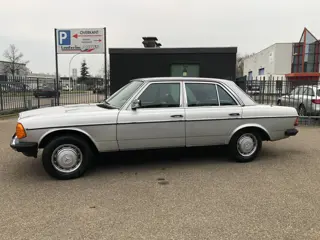 Mercedes-Benz - 300 D - 1980