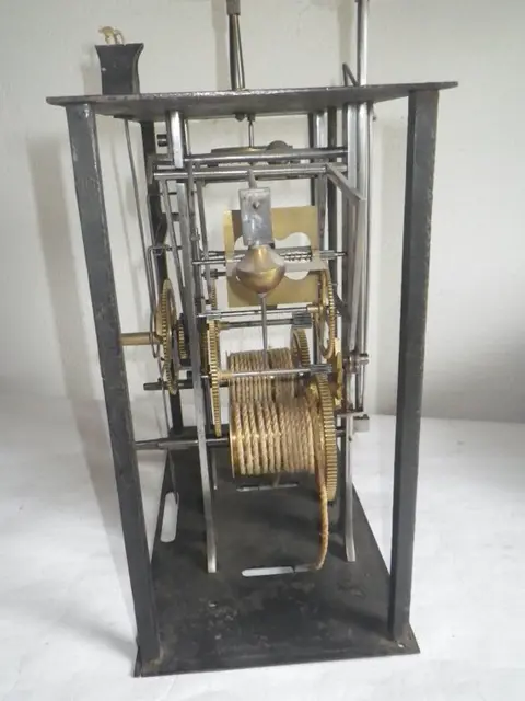 Comtoise Wandklok - Ijzer en Messing - Midden 20e eeuw
