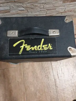 Fender - Frontman reverb - Eindversterker - Verenigde Staten van Amerika