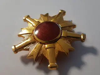 Japan - Leger/Infanterie - Medaille, Japan Merit Silver Order (verguld) met een halfedelsteen en Japan Silver Merit Order