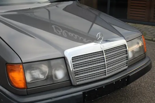Mercedes-Benz - 300 D - 1988