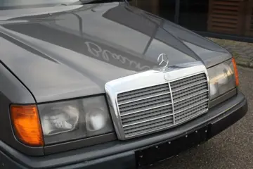 Mercedes-Benz - 300 D - 1988