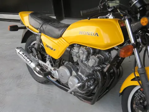 Honda - CB750F - Bol d'Or - 750 cc - 1982