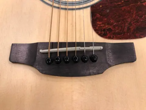 Takamine - GN10CE-NS - Elektrische-akoestische gitaar