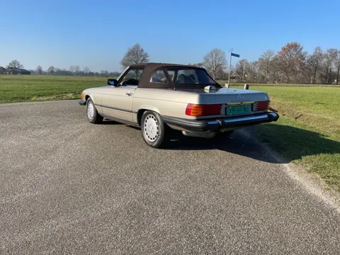 Mercedes-Benz - 560 SL - 1987