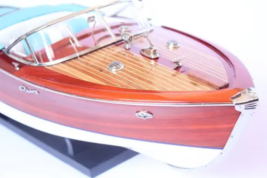 Modelboot op schaal, riva aquarama 67cm Italiaans hout - Hout - Eind 20e eeuw