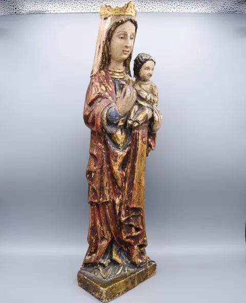 Maagd van de Roos met het Kind - Oud gotisch snijwerk - gestuukt hout - 19e eeuw