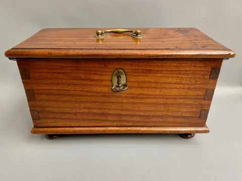 Doos - Messing, Teak - 18e eeuw