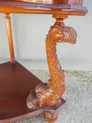 Hoekkast met karper(vis) snijwerk - Hout - 20e eeuw