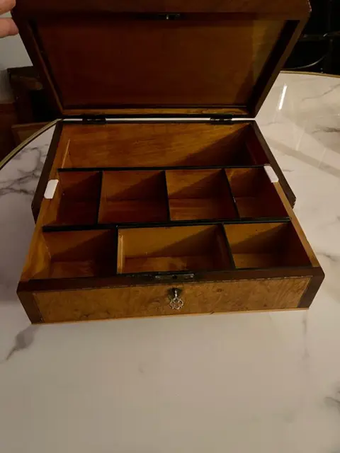 Doos (1) - Hout - 19e eeuw