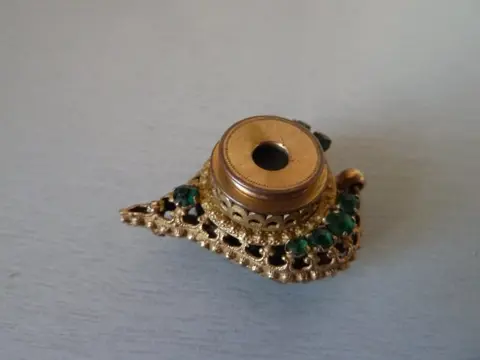 Kleine long view hanger XIX - Gouden metaal en strass-steentjes - 19e eeuw