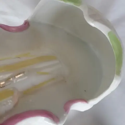 wijwatervat (5) - knoeiende bisquit - Begin 20e eeuw