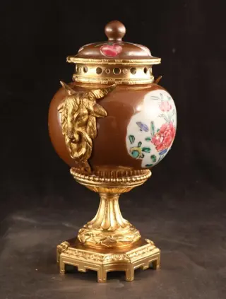 Pot in verguld montuur - Brons, Porselein - Eind 19e eeuw