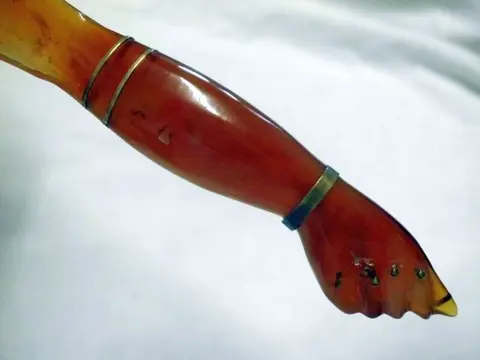 Gesneden Amber Ambre Fig Hand Bacchus Goud - Amber - Begin 20e eeuw