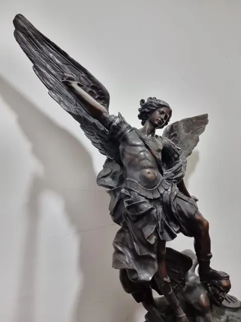 Beeld, St. Michaël de Aartsengel - 101 cm (1) - Brons - Eind 20e eeuw
