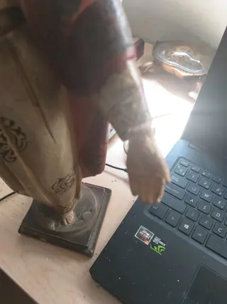 Beeld, "heilig hart", olot school - polychroom stucwerk - Eerste helft 20e eeuw