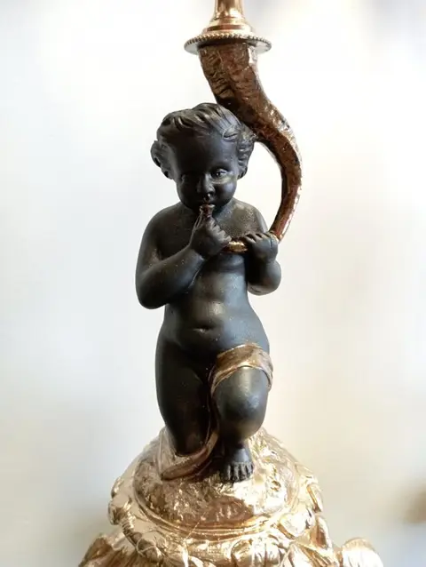 paar cherub kandelaars (2) - Brons (verguld) - Begin 20e eeuw