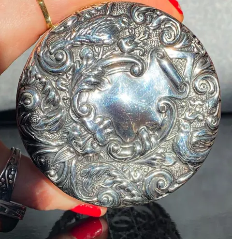 Thee doos (1) - Kristal