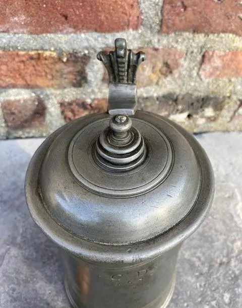 bierpul, C.D. 1685 - Tin - 18e eeuw