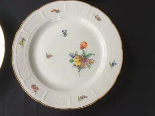 Porzellanmanufaktur Nymphenburg - 6 exclusievediner borden - Romantisch - Porselein