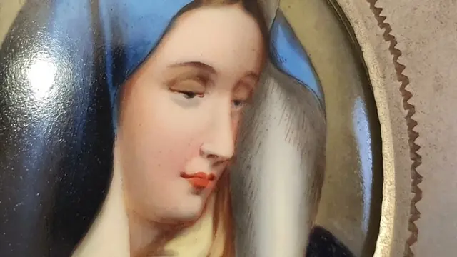 Madonna van de vinger - olieverf op porselein - originele plaatstalen lijst - 19e eeuw - Porselein, olieverf-plaatwerk - Eind 19e eeuw