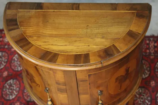 Lodewijk XVI-stijl zijcommode circa 1920 - Louis XVI - Walnoot - Begin 20e eeuw