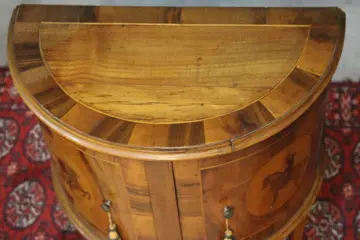 Lodewijk XVI-stijl zijcommode circa 1920 - Louis XVI - Walnoot - Begin 20e eeuw