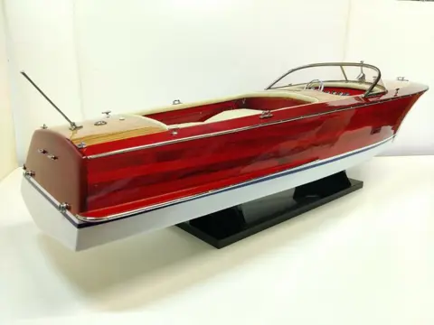 Modelboot op schaal, riva Florida 67cm Italiaans hout - Hout - Eind 20e eeuw