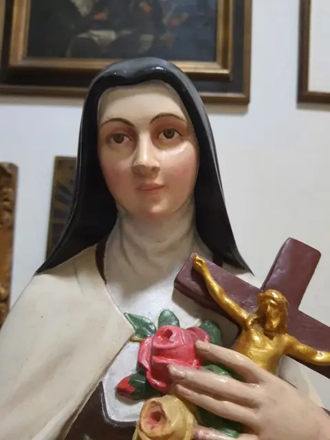 Beeld, Theresia van Lisieux (73 cm.) - Gips - Tweede helft 19e eeuw