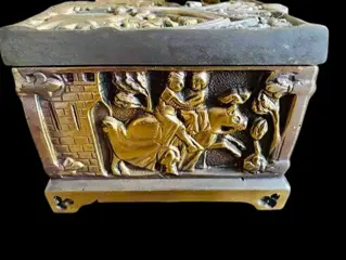 Religieuze doos 3kg - Brons (verguld) - circa 1900 (1) - Brons (verguld) - 1900