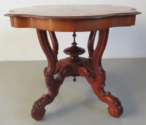 Eettafel - Mahonie - Midden 19e eeuw