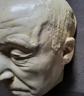 Naar Jules Lagae (1862-1931) - Dodenmasker van Vlaams dichter Guido Gezelle ( 1830-1899) (1) - Gips - 20e eeuw