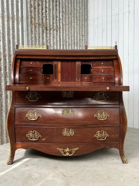 Gebombeerd cilinder bureau (1) - Transitie - Cuba mahonie - 1770 - 1780