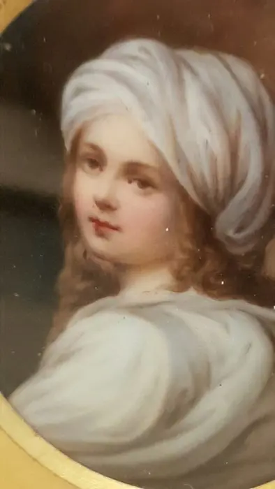 Miniatuur portret, Beatrijs Cenci - Porselein