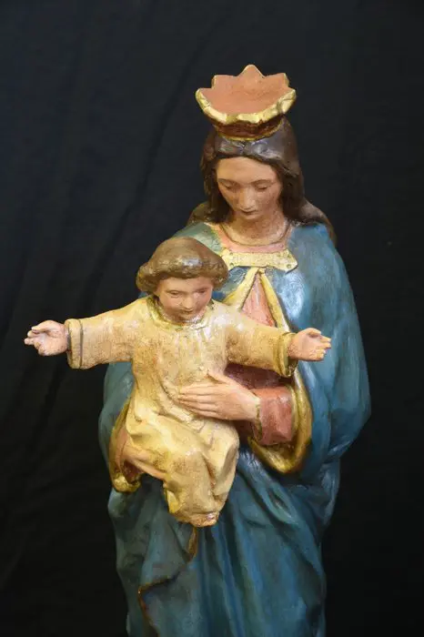 Onze Dame van overwinningenbeeldhouwwerk - Aardewerk - Eerste helft 20e eeuw