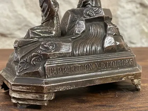 Muziekdoos, "Onze Lieve Vrouw van Lourdes" - Zinklegering - Begin 20e eeuw