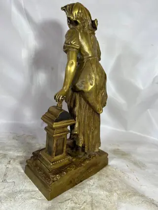 Oscar Ruffony (1874-1946) - Beeld, Jonge vrouw met kruik (1) - Brons (verguld) - Begin 20e eeuw