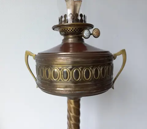 Bijzondere grote staande olie lamp met dubbele Wright&Butler brander - Koper - 19e eeuw