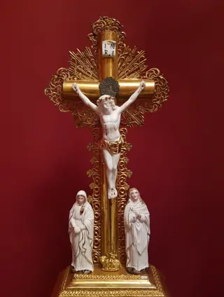 Antiques of Sacred Art - Crucifix in hout, verguld metaal en biscuit - Oostenrijk eind 19e (1) - Historicisme - Hout - Eind 19e eeuw