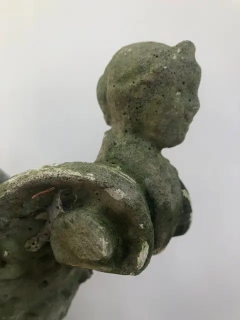 Vaas (2) - Gegoten steen - 1990-1999