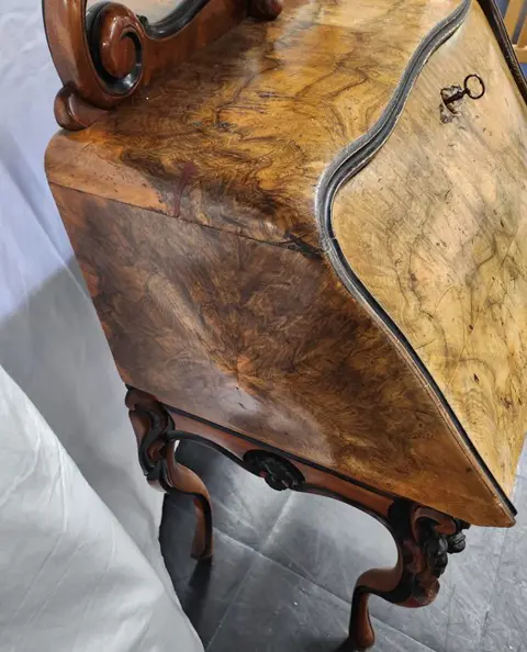 Dames bureau (1) - Barok stijl - Hout, Walnoot - Ca. 1870