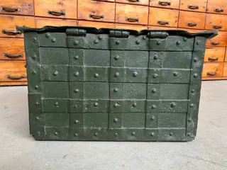 Armada chest, strong box - IJzer (gegoten/gesmeed) - Eind 17e eeuw